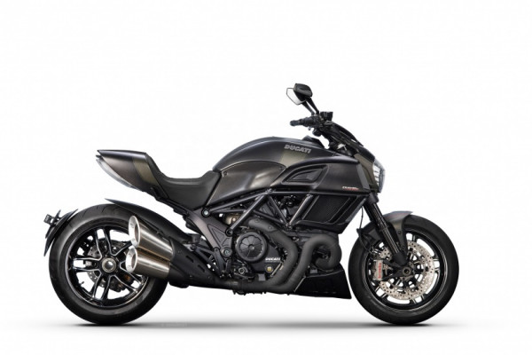motorräder Ducati Diavel Carbon