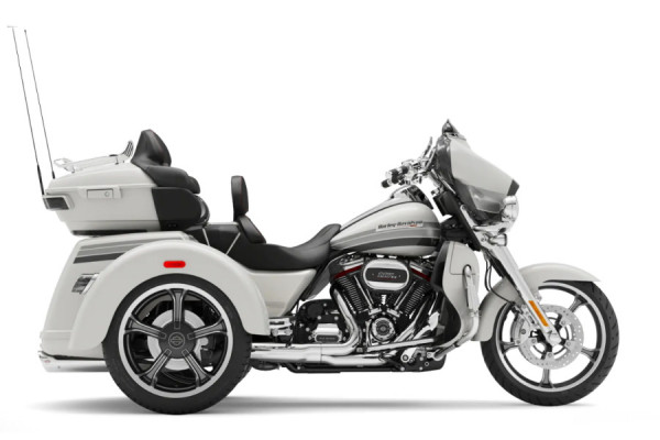 motorräder Harley-Davidson CVO™ TRI GLIDE®
